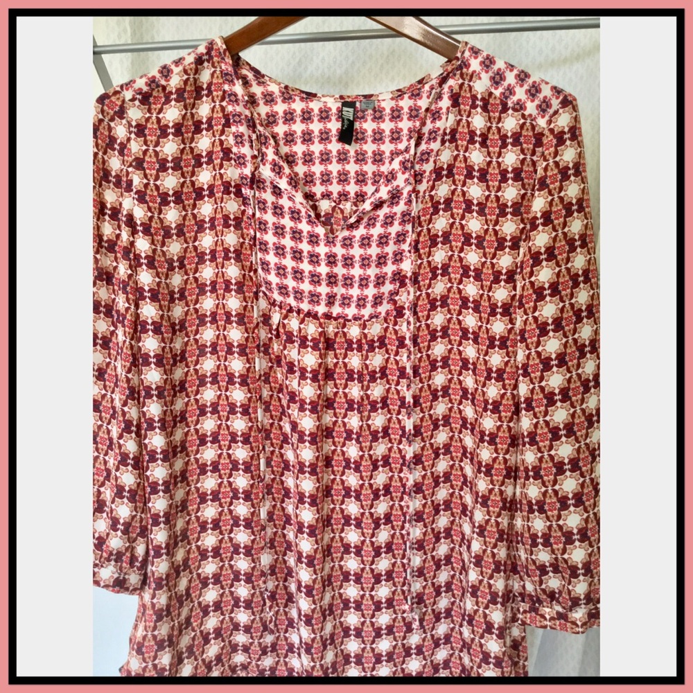 Kut from the Kloth medallion boho top blouse sz M